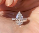 Exquisite teardrop shaped cubic zircon ring 
