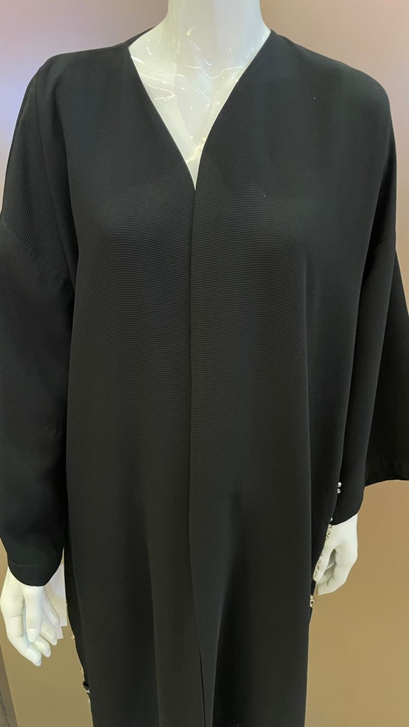 Elegant black abaya with a beautiful design on both sides
