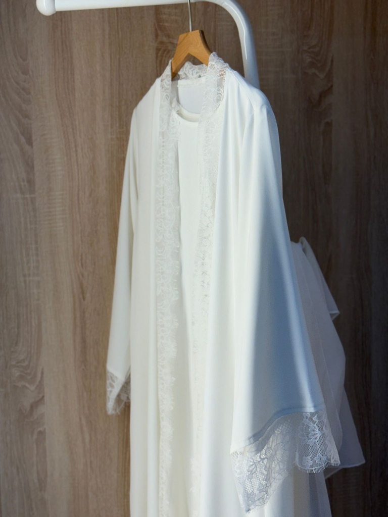 White lace abaya