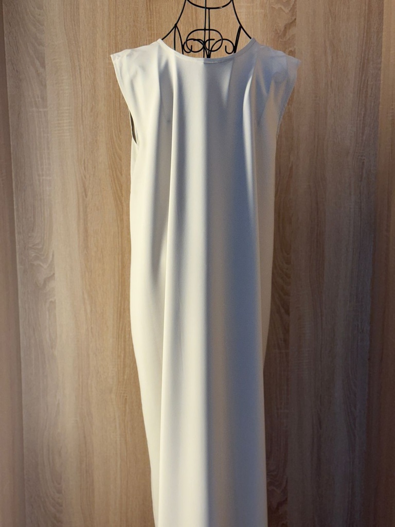 The lady lace abaya