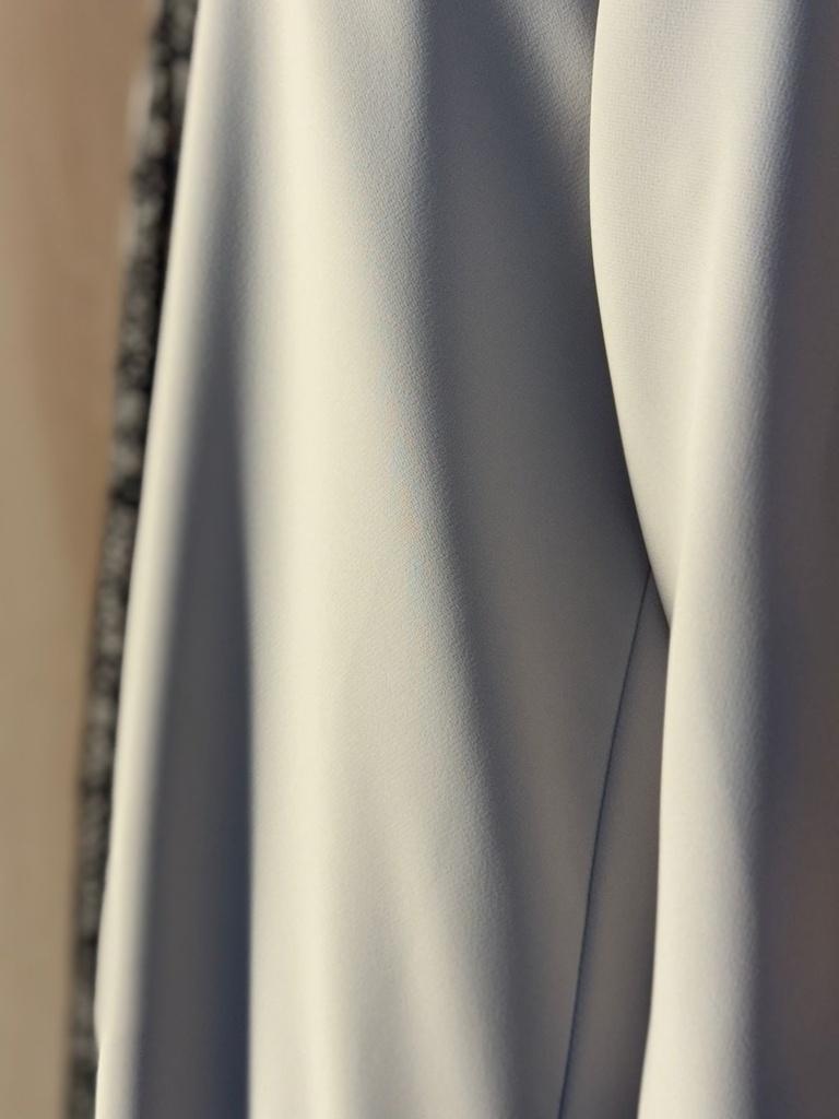 The lady lace abaya