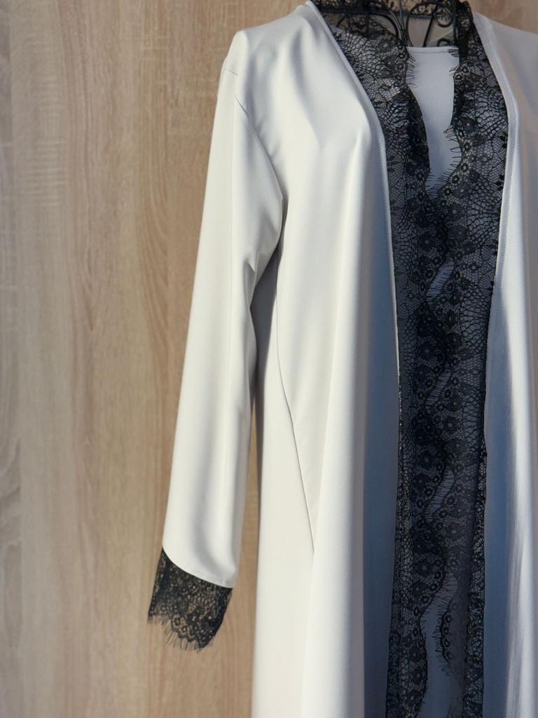 The lady lace abaya