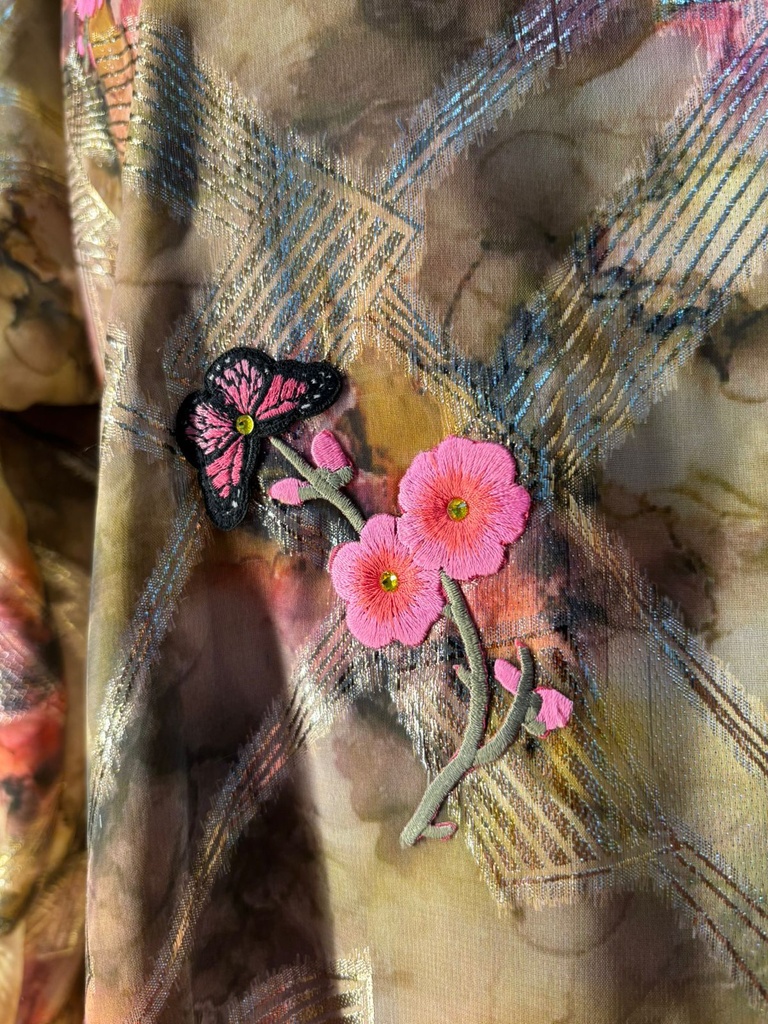 Elegant Dress With Beautiful Flower Design