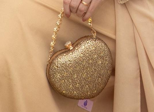 Elegant Heart-Shaped Rhinestone Bag