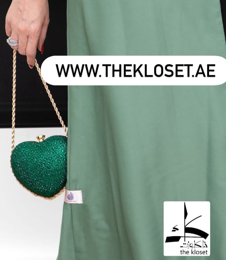 Glamour heart shape chain clutch 