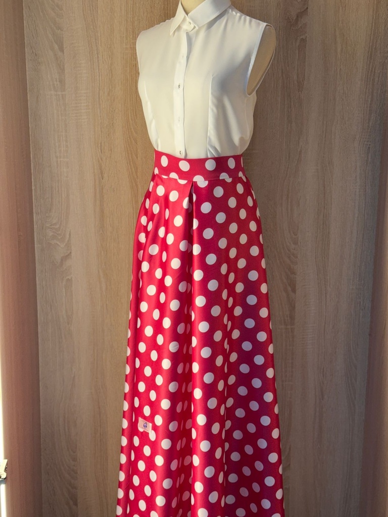 Classic white shirt and a white big polka dot skirt & abaya set