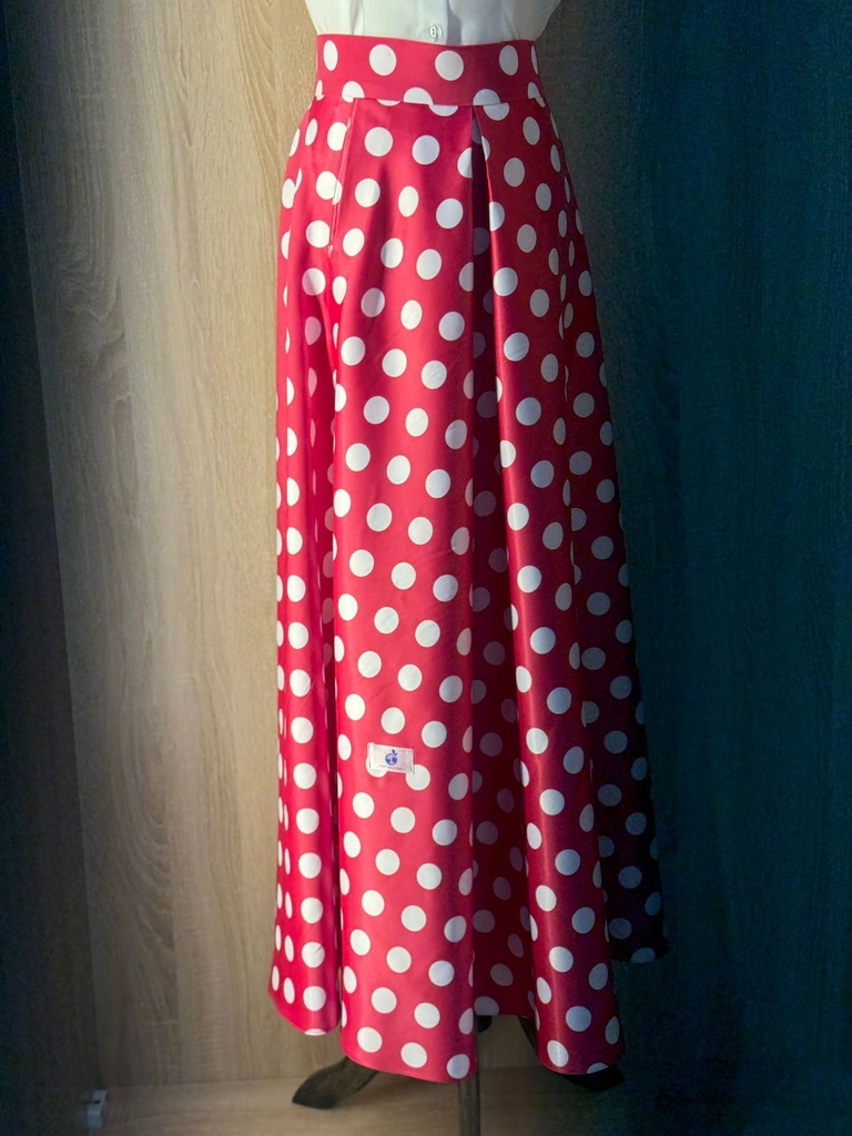 Classic white shirt and a white big polka dot skirt & abaya set