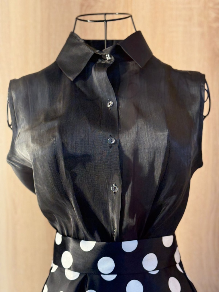 Classic black shirt and a white big polka dot skirt & abaya set 