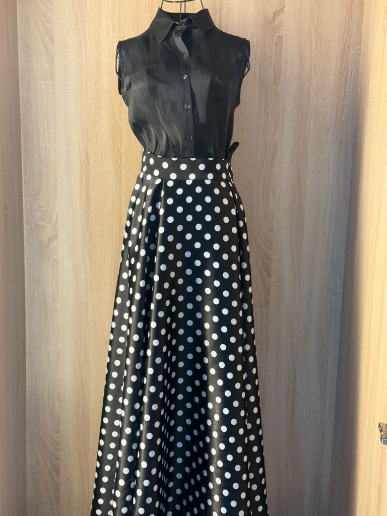Classic black shirt and a white small polka dot skirt & abaya set  