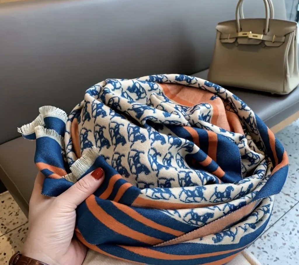 Horse two colors shawl   