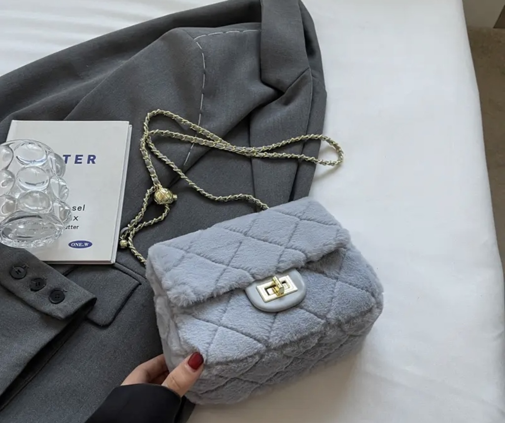 Chic blue velvet handBag   