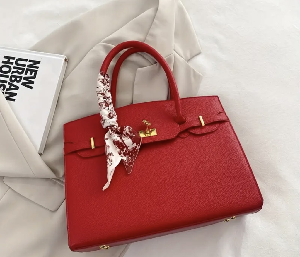 Red sophisticated leather Bag   
