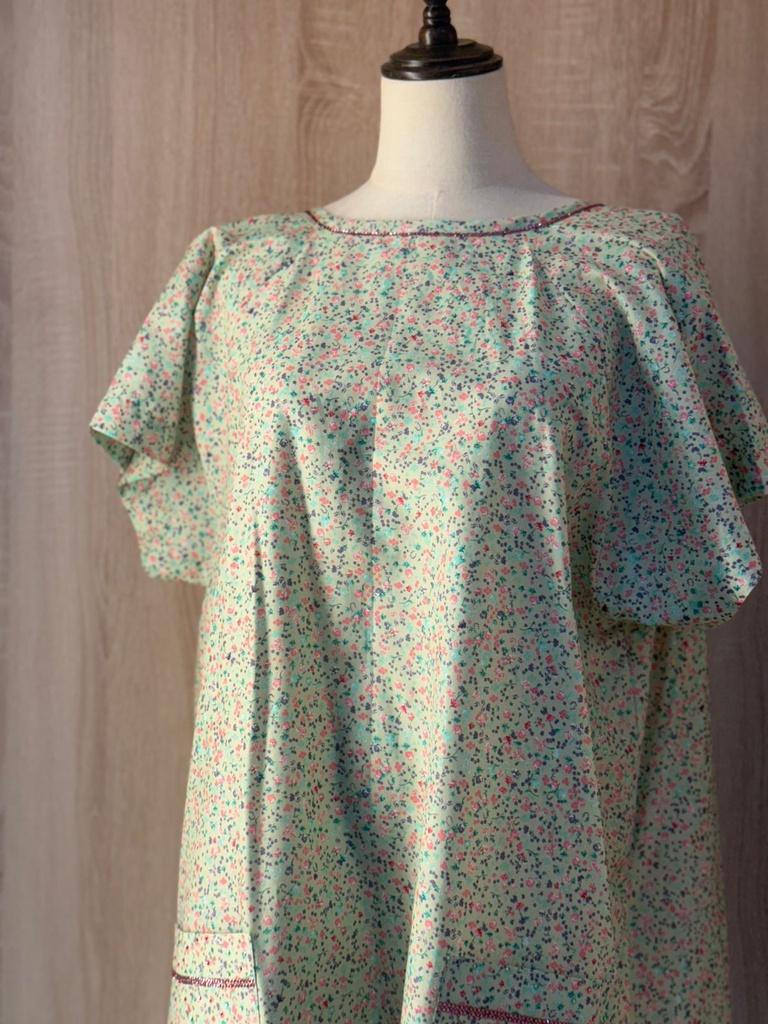 Fine print pink patient gown