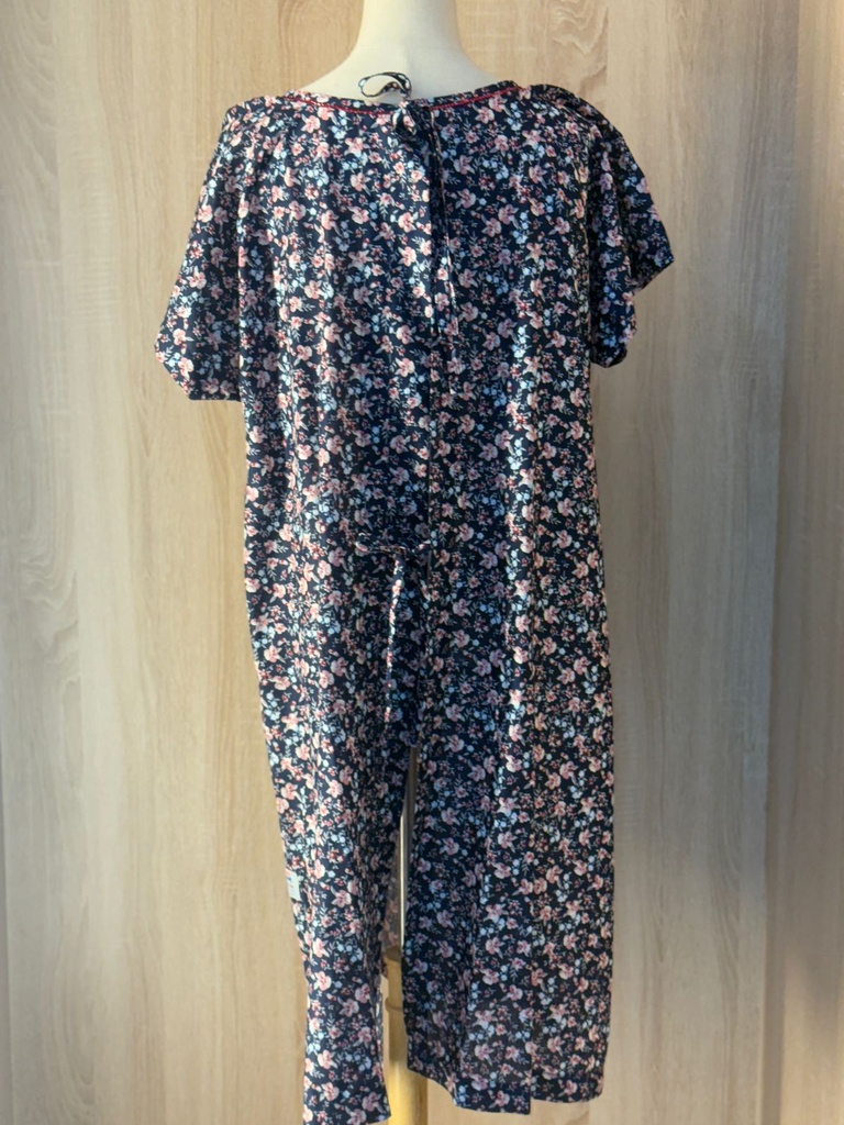  Red with fine print blue patient gown  