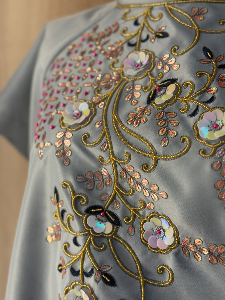 EMBROIDERED FLORAL Patient Gown