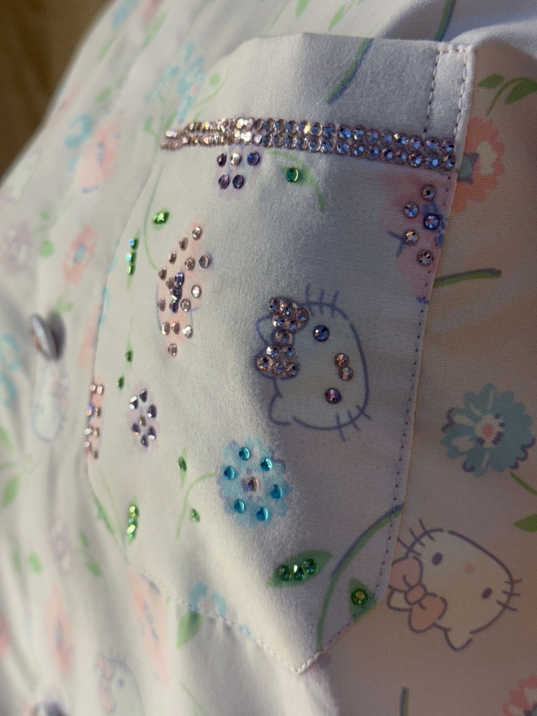 Hello Kitty Patient Gown 