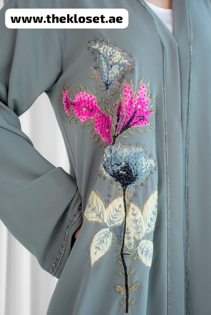 Stylish Rose-Embroidered Abaya 