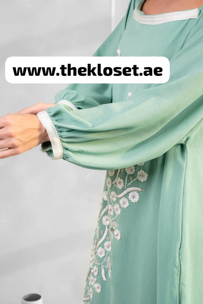 Long Dress In Light Green With Floral Embroidery