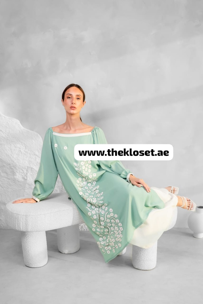 Long Dress In Light Green With Floral Embroidery