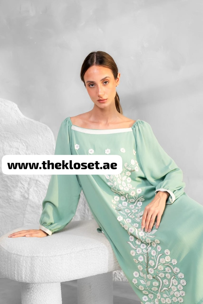 Long Dress In Light Green With Floral Embroidery