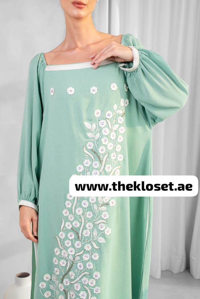 Long Dress In Light Green With Floral Embroidery