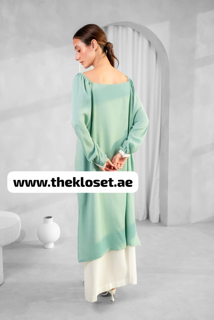 Long Dress In Light Green With Floral Embroidery