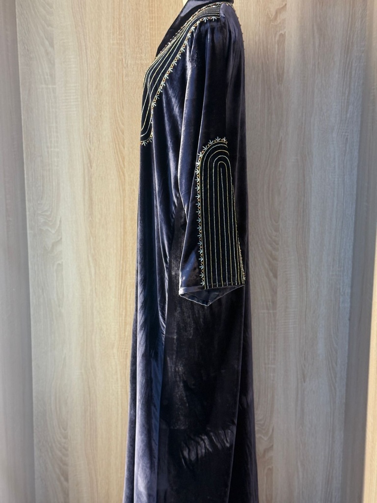 Handcrafted Velvet Abaya Featuring Elegant Embroidery 