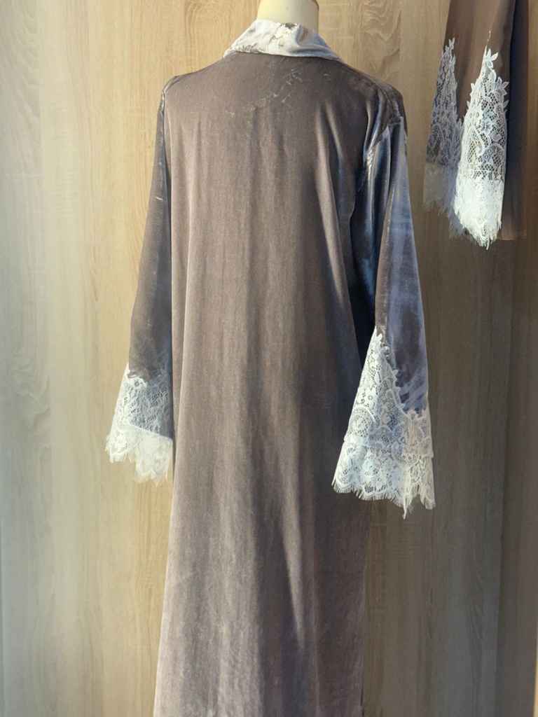 Velvet abaya with lace sleeves