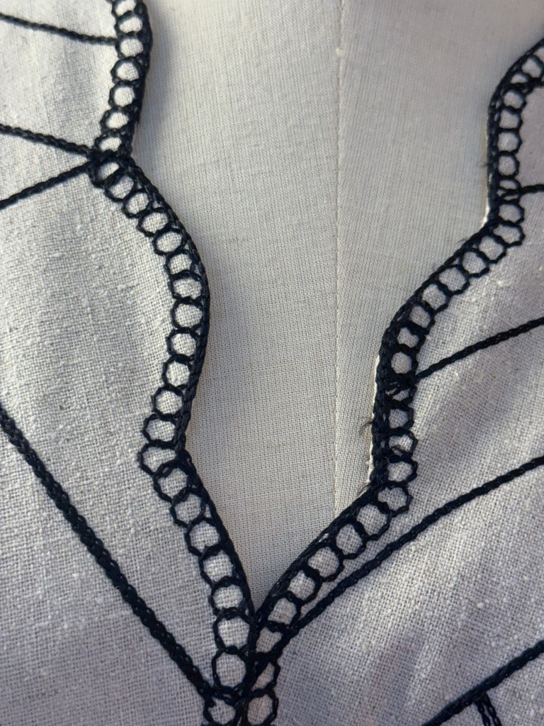 Leaf-line Open Abaya