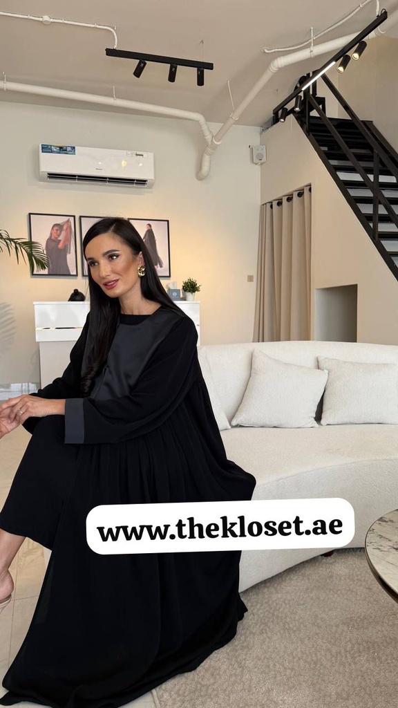 Black Two-Texture Yoke Abaya