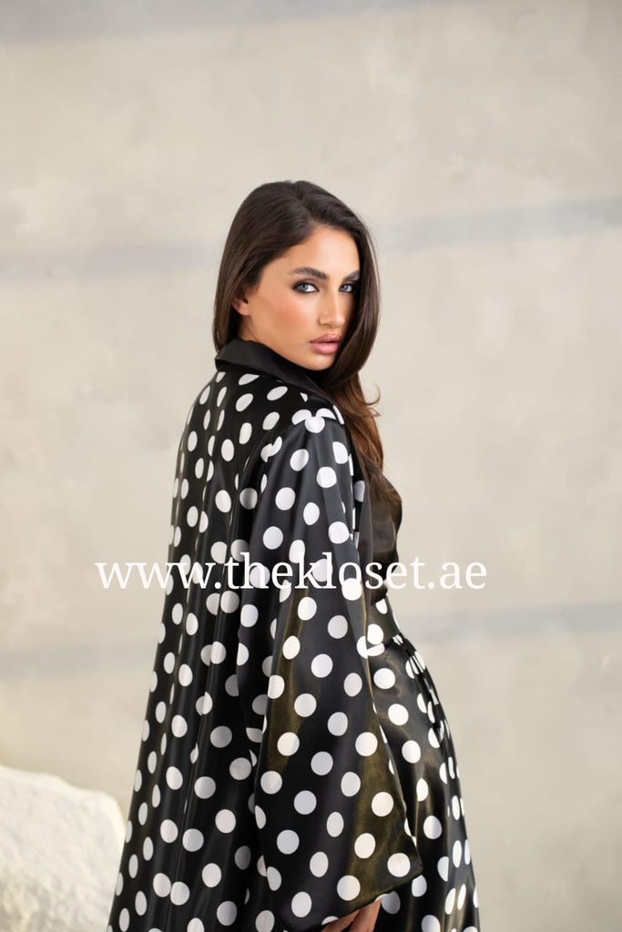 Classic black shirt and a white big polka dot skirt & reversible abaya 
