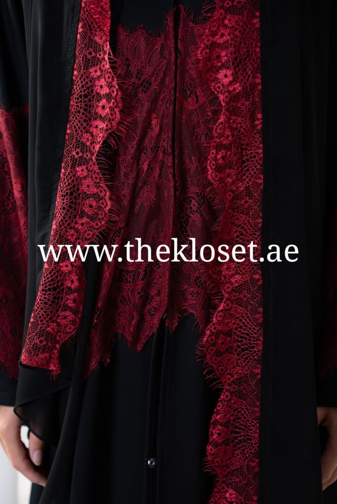 Elegant Lace Embrace Abaya