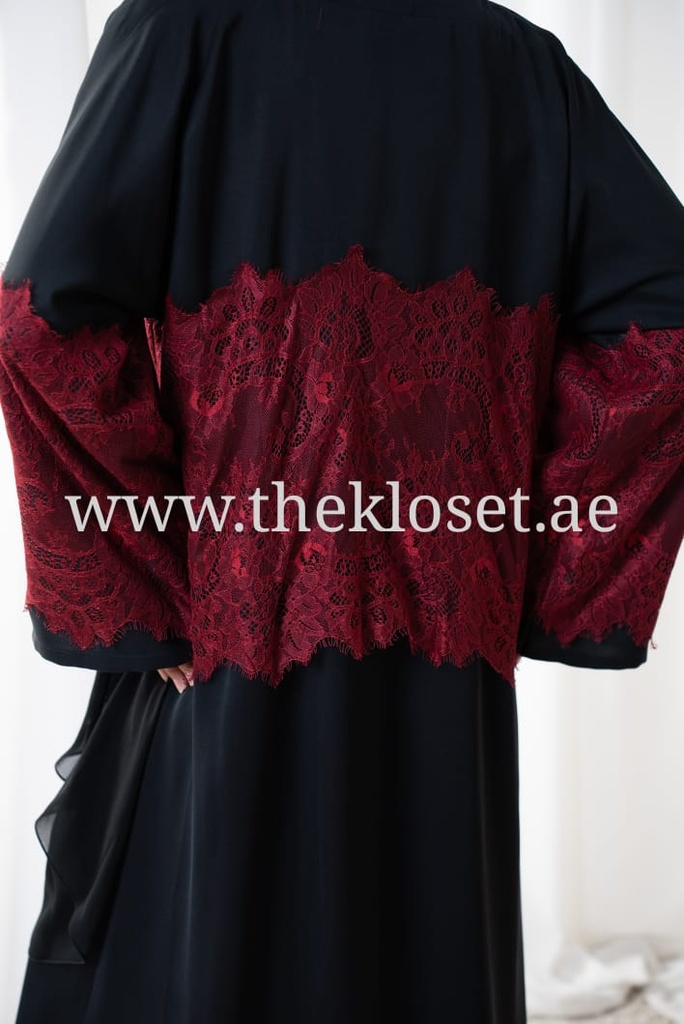 Elegant Lace Embrace Abaya