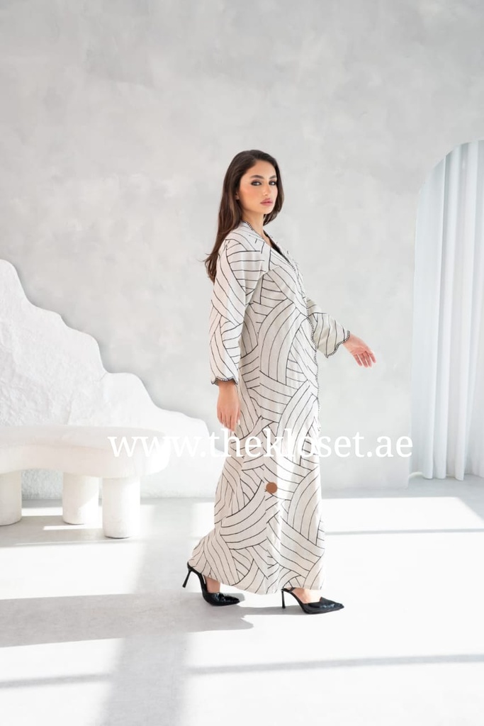 Leaf-line Open Abaya