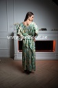 Elegant Glittering Green Dress with a Touch of Sophistication