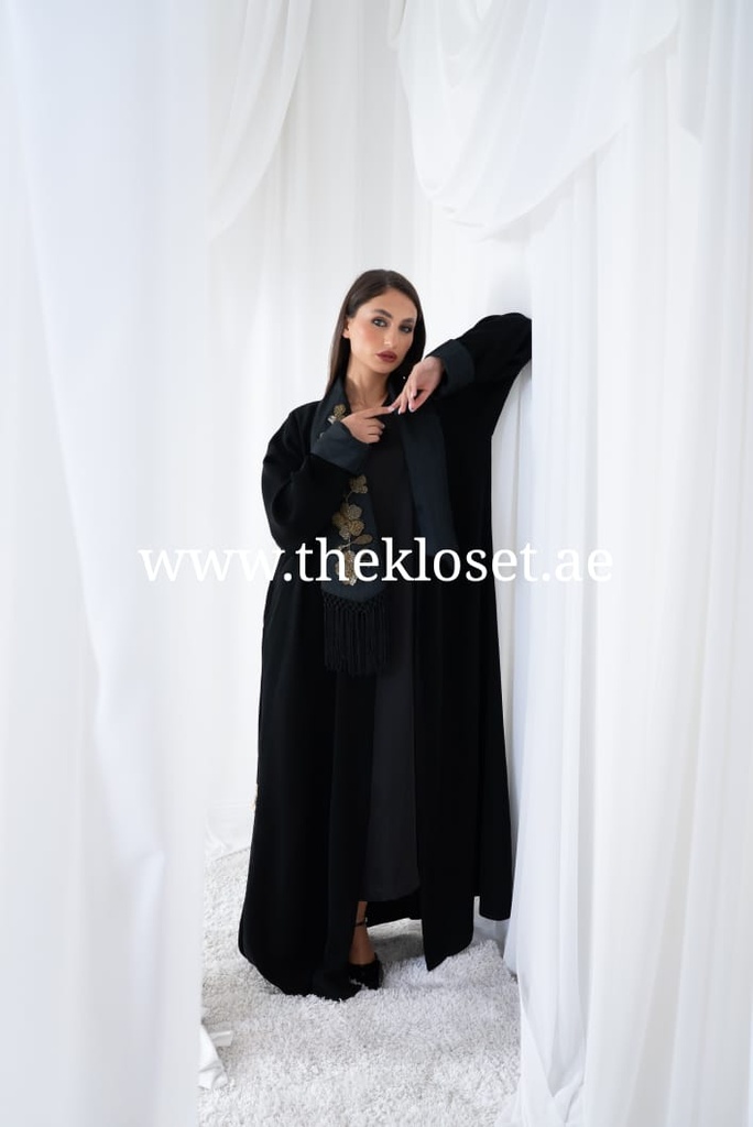 Black Chic Abaya With Tassel And Flower Design