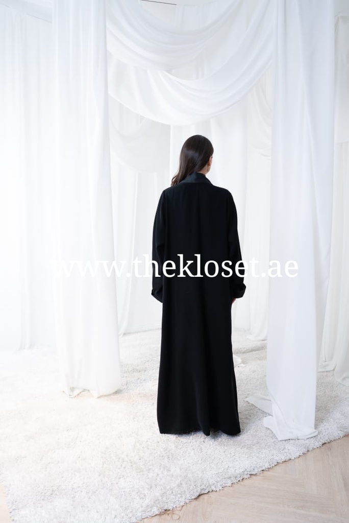 Black Chic Abaya With Tassel And Flower Design
