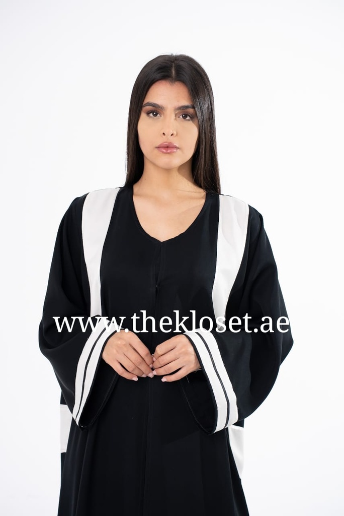 geyometric Abaya With White Stripes