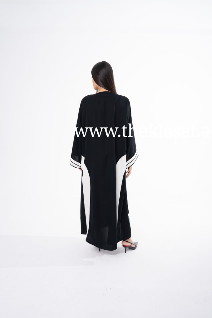 geyometric Abaya With White Stripes