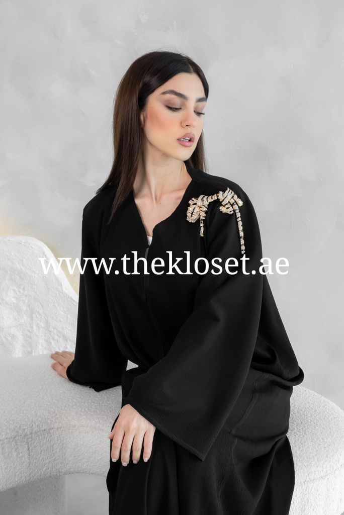 Tiger brooch abaya