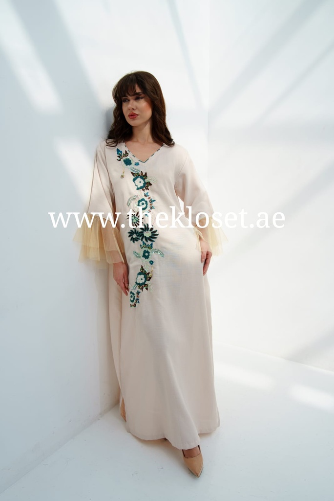 Long Dress Decorated With Delicate Embroidery