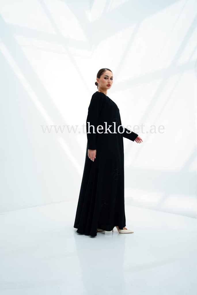 Charming Black Closed Abaya  Featuring Flower Embroidery