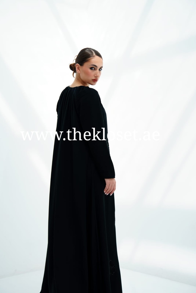 Charming Black Closed Abaya  Featuring Flower Embroidery