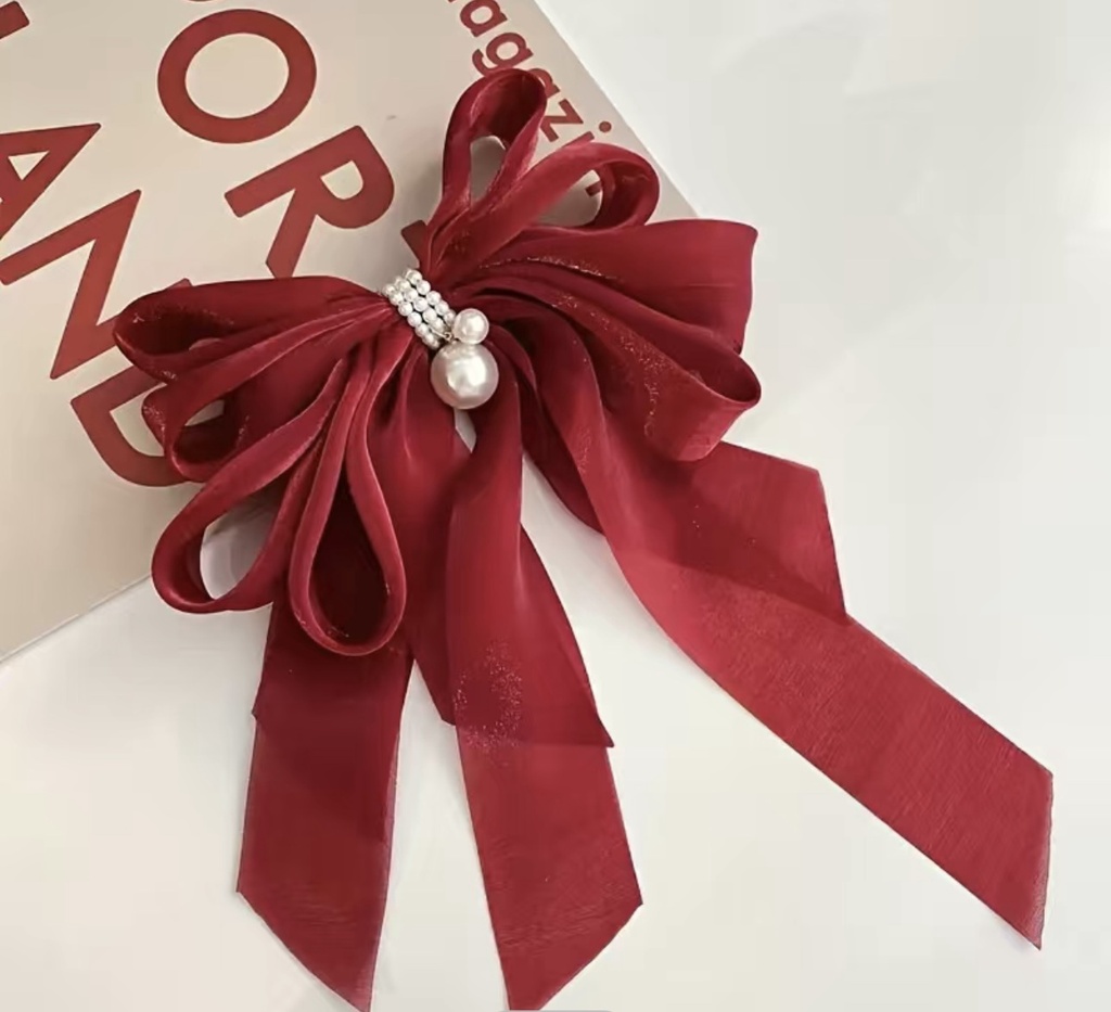 Pearl Bow hair clip