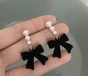 Pearl bow Earrings