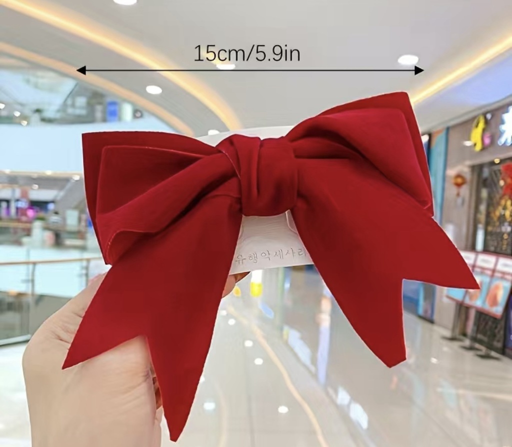Red bow hair clip
