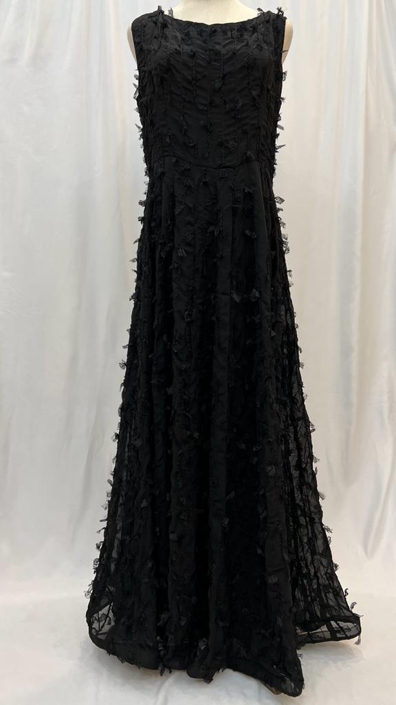 Black ruffles dress