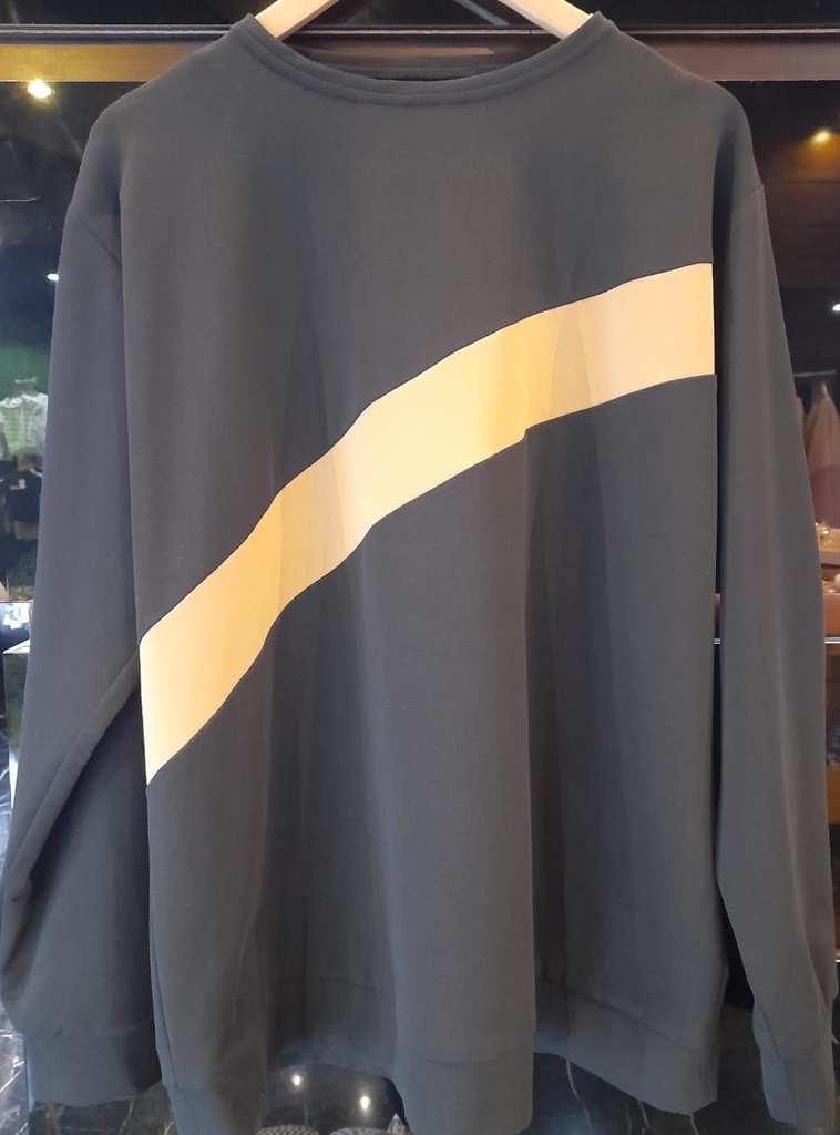 Long Sleeves cross strap sweater 