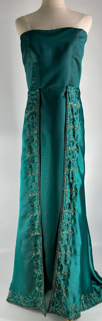 Fashionable Dress with Detachable Embroidery Skirt