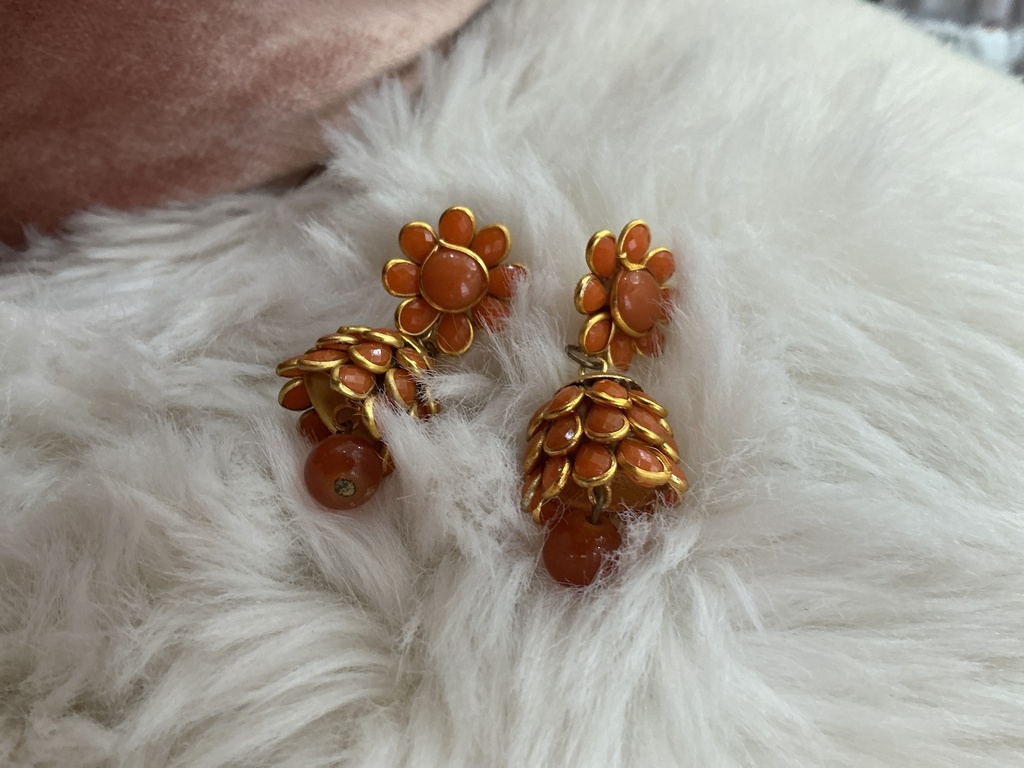 Floral Dangling Earrings